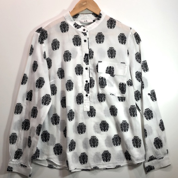 Black and white woman long sleeve shirt - Picture 1 of 5